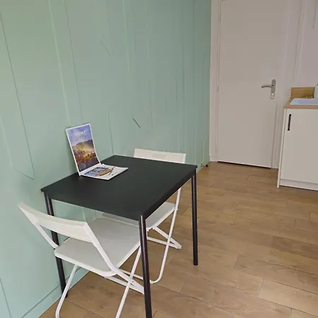 Leo - Cosy Entierement Renove Avec Courette